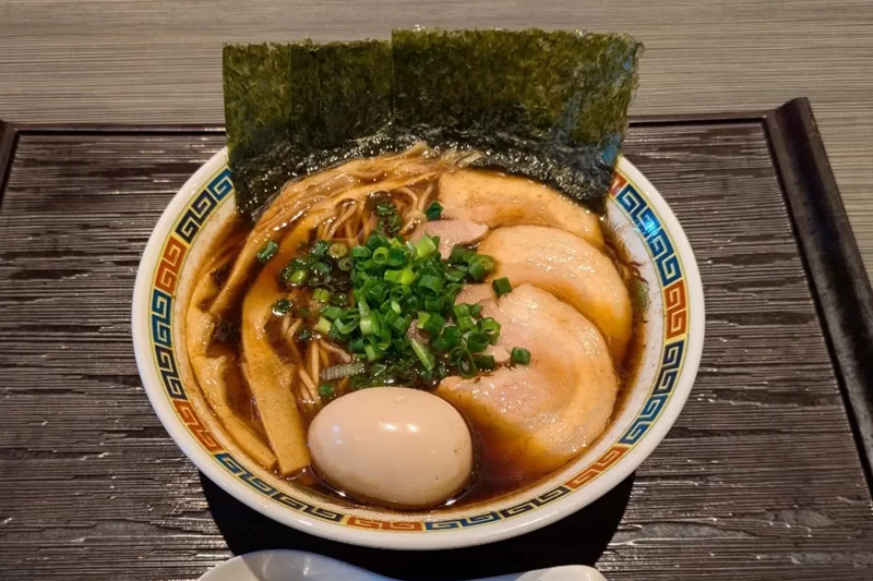 サウナ東京×SUSURU TV. 特製醤油ラーメン